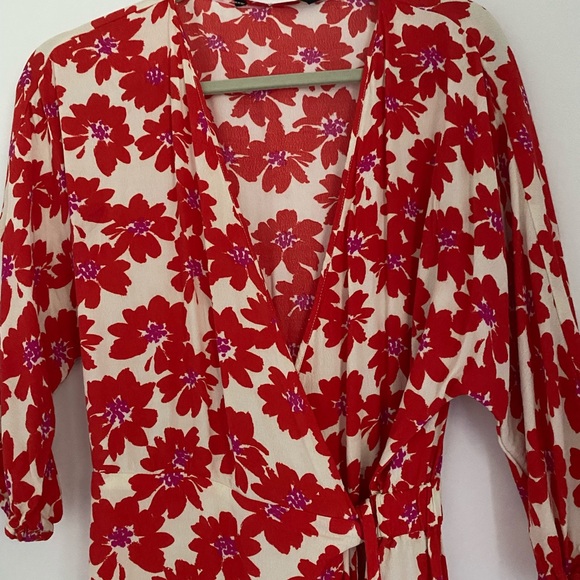 Zara floral dress - Picture 4 of 4